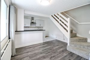 Photo 25- click for photo gallery